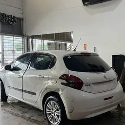 SUCATAPeugeot 208 2020 1.2 Active Flex 5p  PARA RETIRADA DE PEÇAS