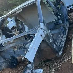 SUCATAVolkswagen Polo Sedan 2010 1.6 Vht Total Flex 4p  PARA RETIRADA DE PEÇAS