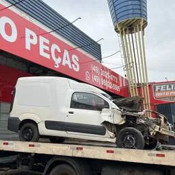 SUCATAFiat Fiorino FurgãO 2014 1.4 Flex 4p - Branco/Preto/Vermelho/Cinza  PARA RETIRADA DE PEÇAS